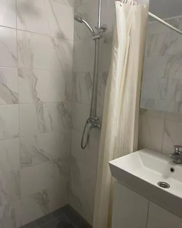 Papiniidu 35 *